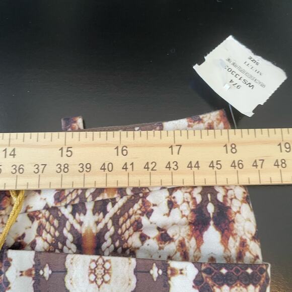 Robert Graham Ankle Pants Women Size 12 Brown Kayla Snake Print Style# 13303 NWT - Picture 8 of 13